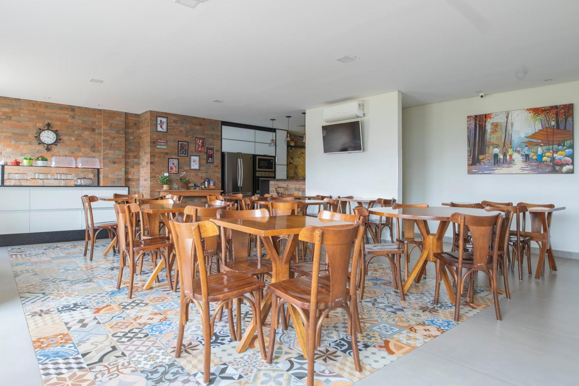 Oyo Tropical Confort Hotel, Brasilia Sao Sebastiao  Екстериор снимка