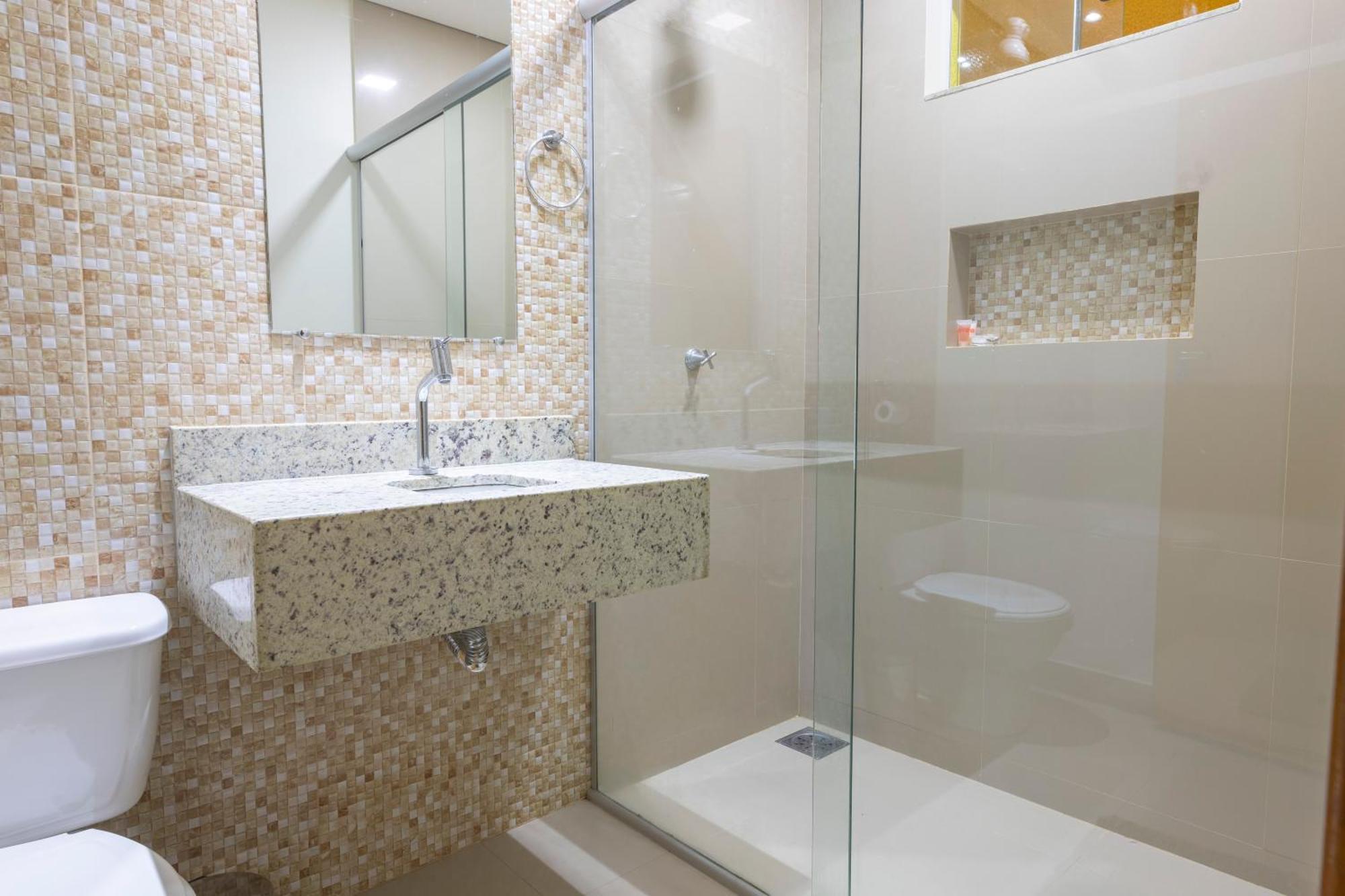 Oyo Tropical Confort Hotel, Brasilia Sao Sebastiao  Екстериор снимка