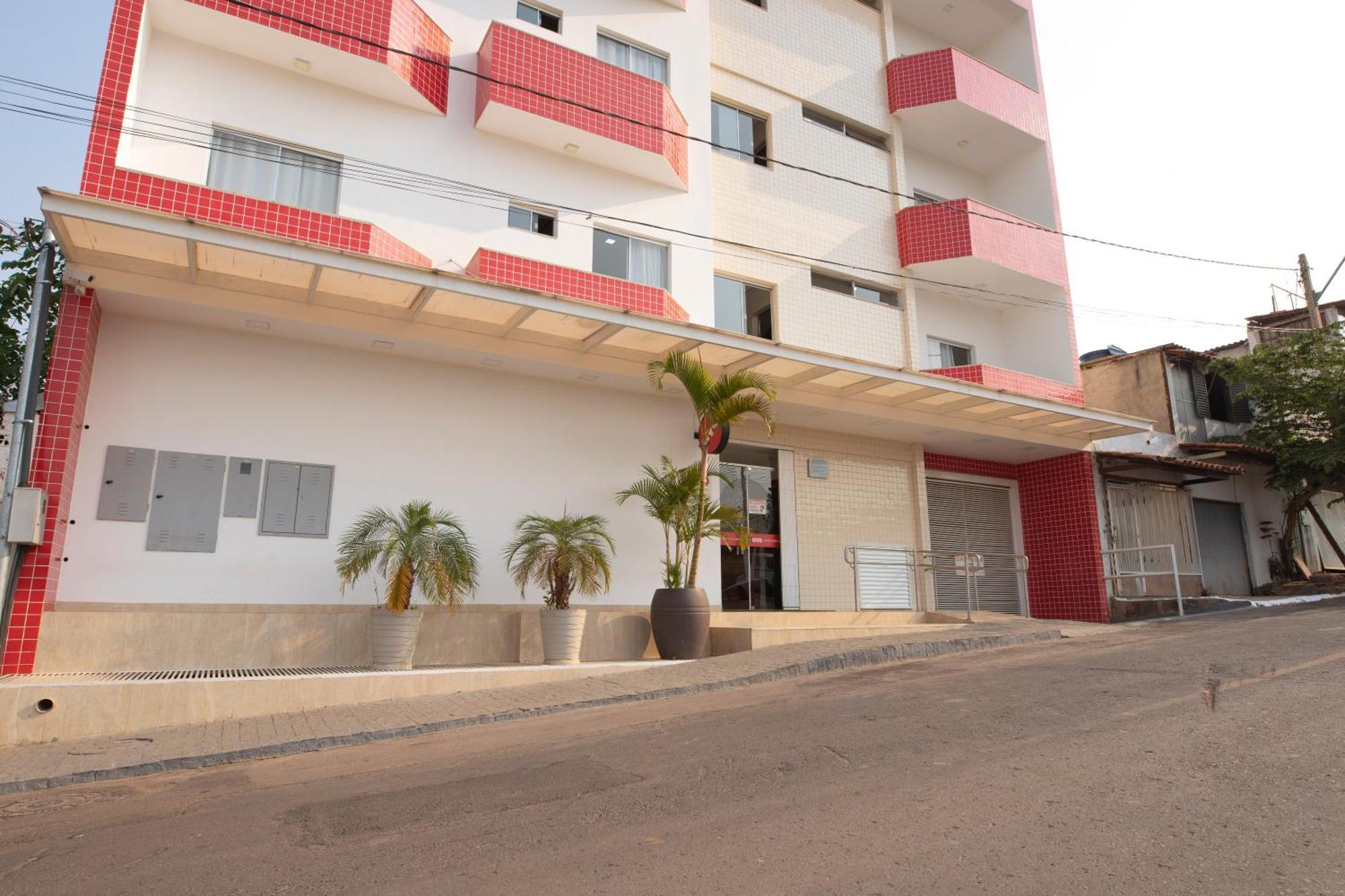 Oyo Tropical Confort Hotel, Brasilia Sao Sebastiao  Екстериор снимка